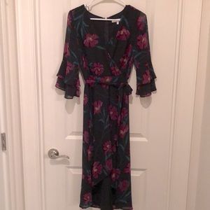 June & Hudson V neck Dress; hi-low long sleeve dress